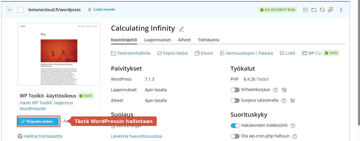 Asennetun WordPress-sivuston kortti, jossa Kirjaudu sisään -painike on korostettuna